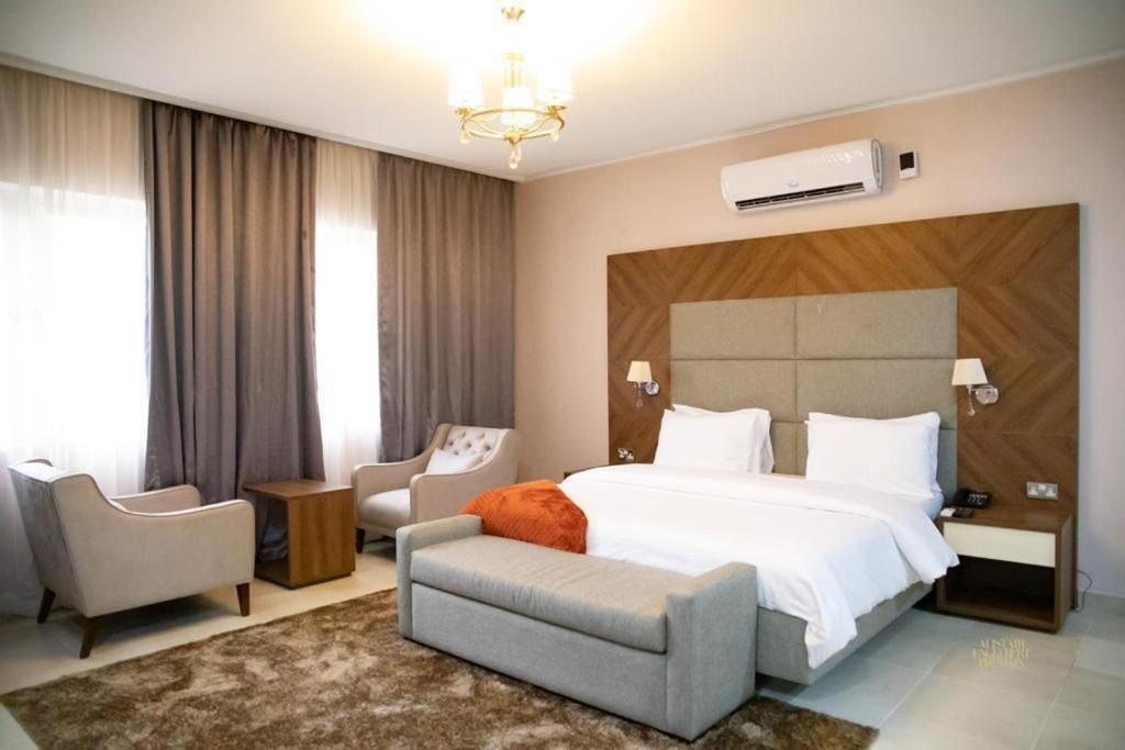 Metro Apartments Lagos Luaran gambar